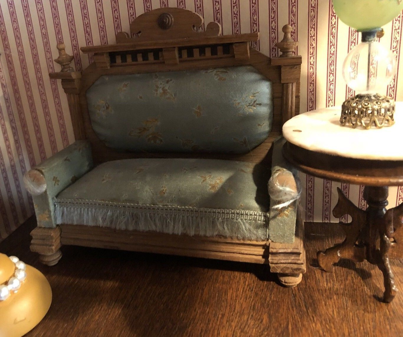 1 12th Scale VICTORIAN DOLLHOUSE LIVING ROOM SET Fabulous Antique 