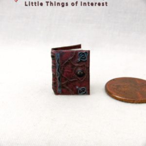 1 24 Scale HOCUS POCUS SPELL Book Dollhouse Miniature Illustrated Book