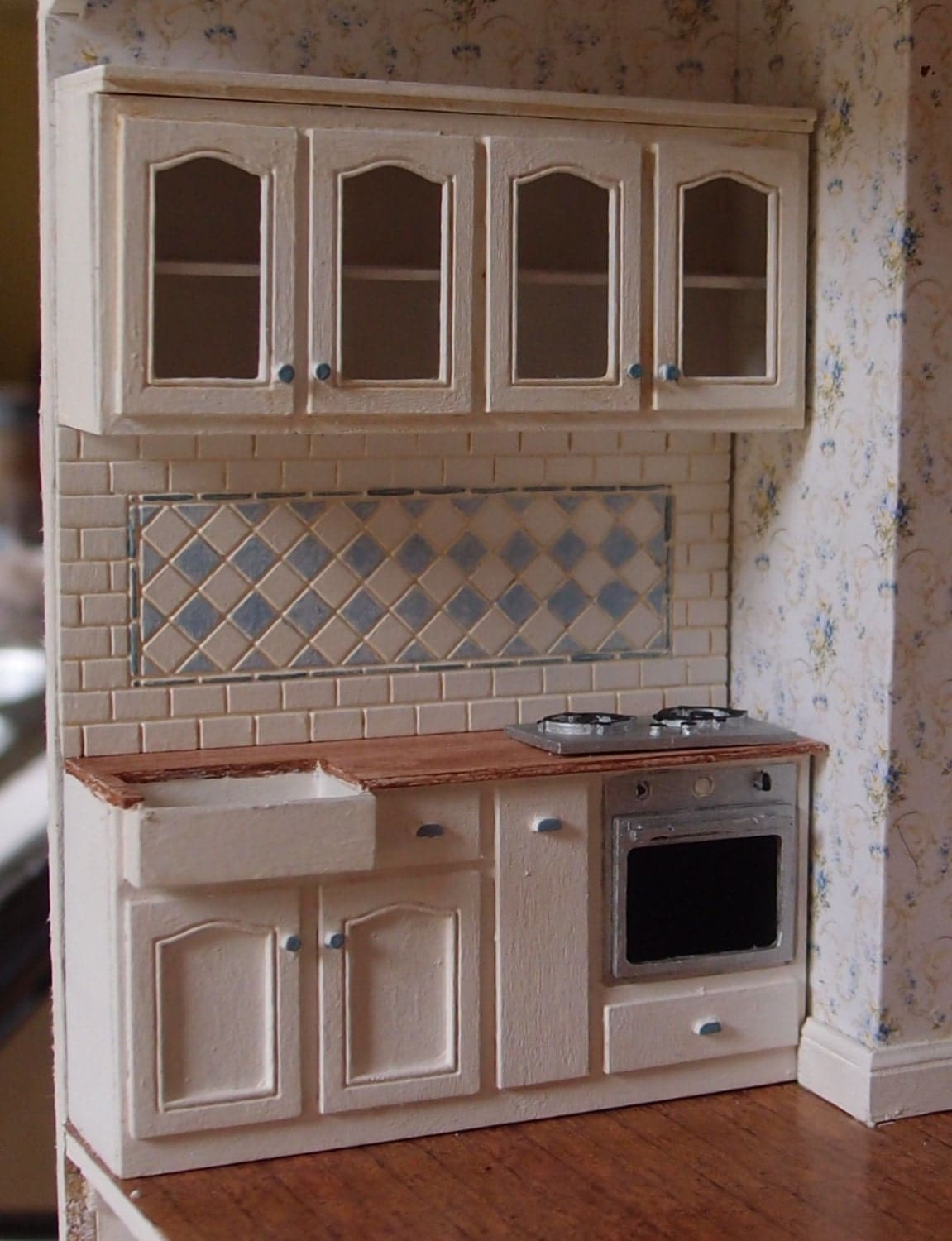 1 24 Scale Miniature Dollhouse Furniture Kit Chantilly Kitchen