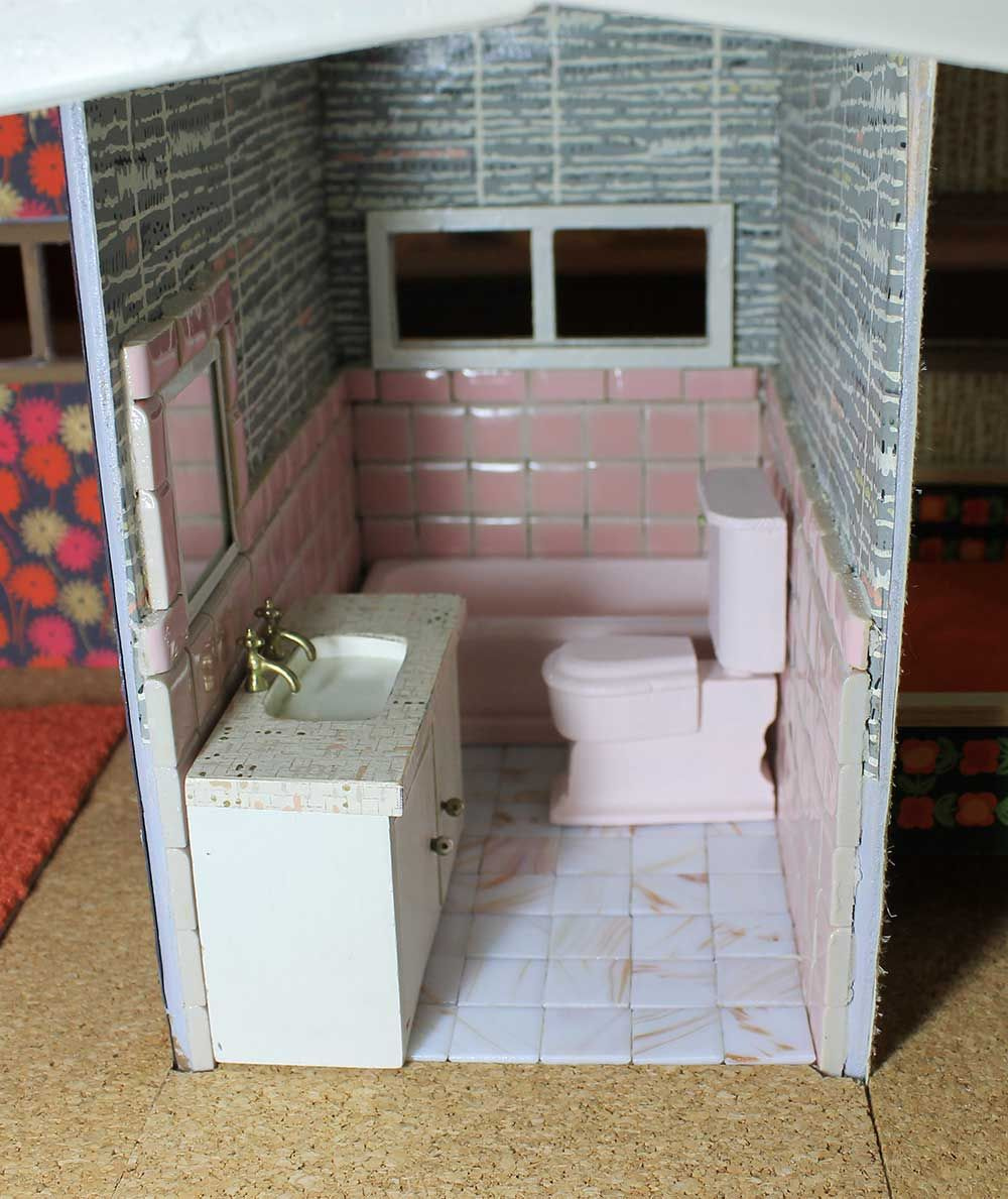 A Vintage Pink Bathroom For The Dollhouse Including World Of Tile 