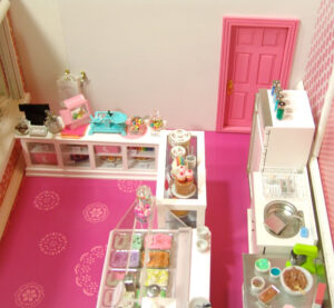 Dollhouse Miniature Bakery Room Box By The Mouse Market Diy Barbie