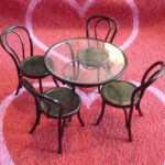 DOLLHOUSE MINIATURE PATIO CAFE TABLE SET WITH 4 CHAIRS Black Metal 1 12