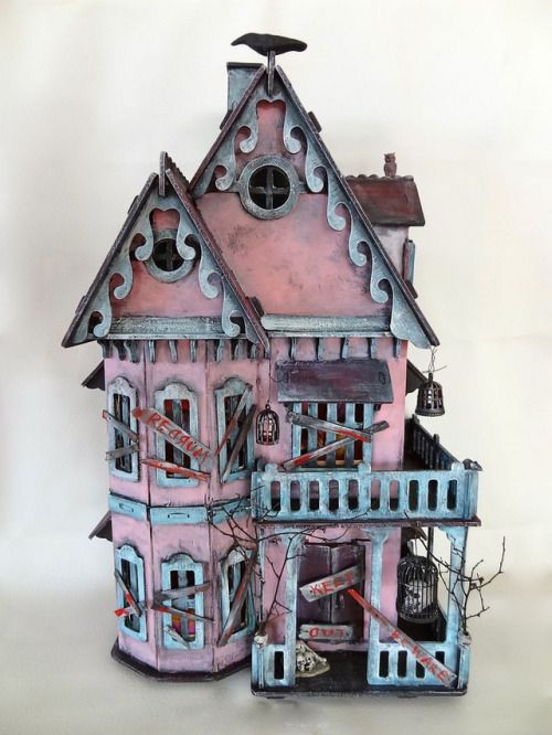 Every Day Is Halloween Haunted Dollhouse Haunted Dolls Dollhouse 