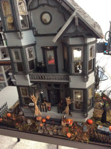 Haunted Dollhouse Haunted Dollhouse Haunted House Craft Dollhouse