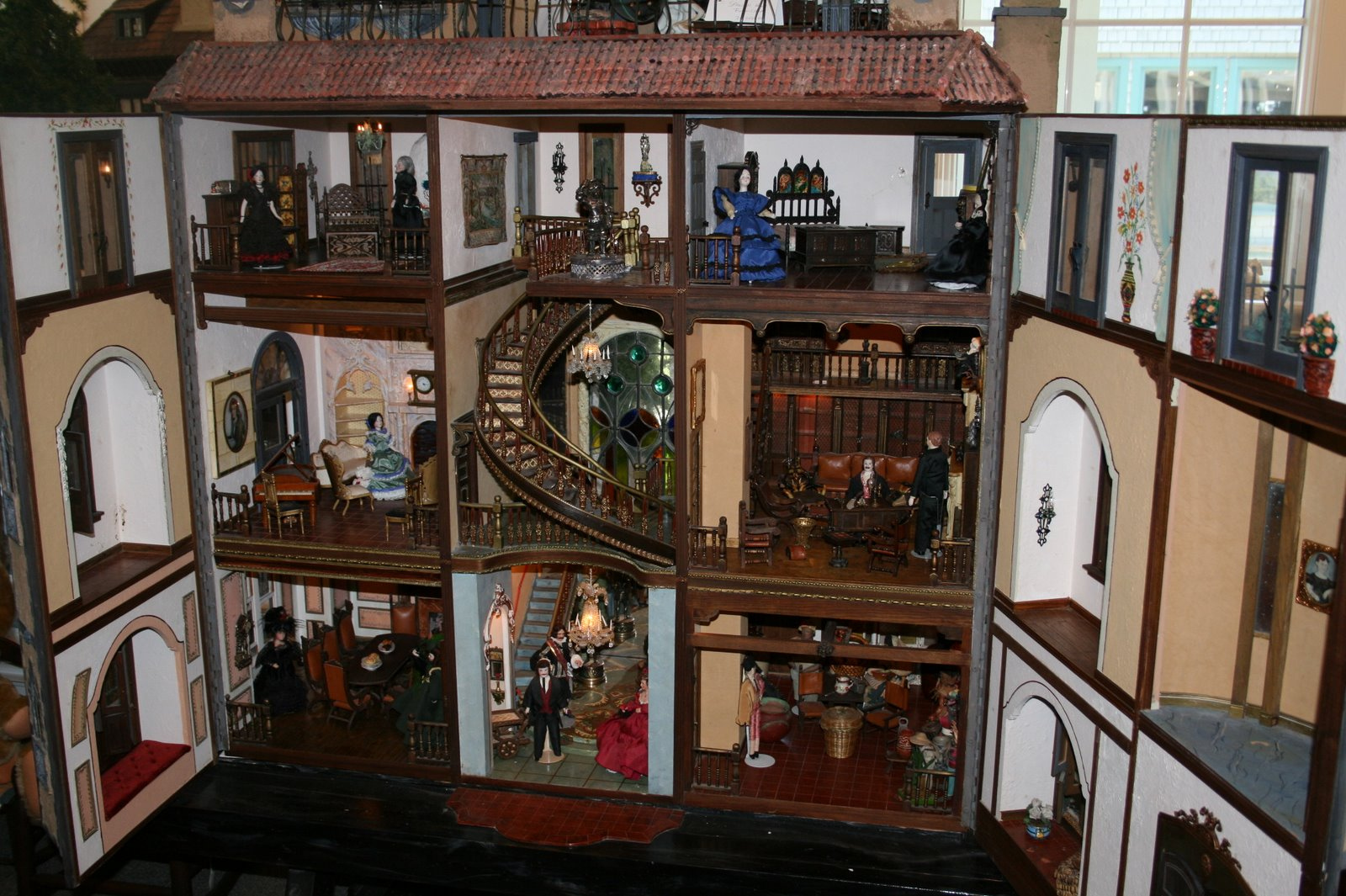 Home And Garden Calling All Dollhouse Lovers