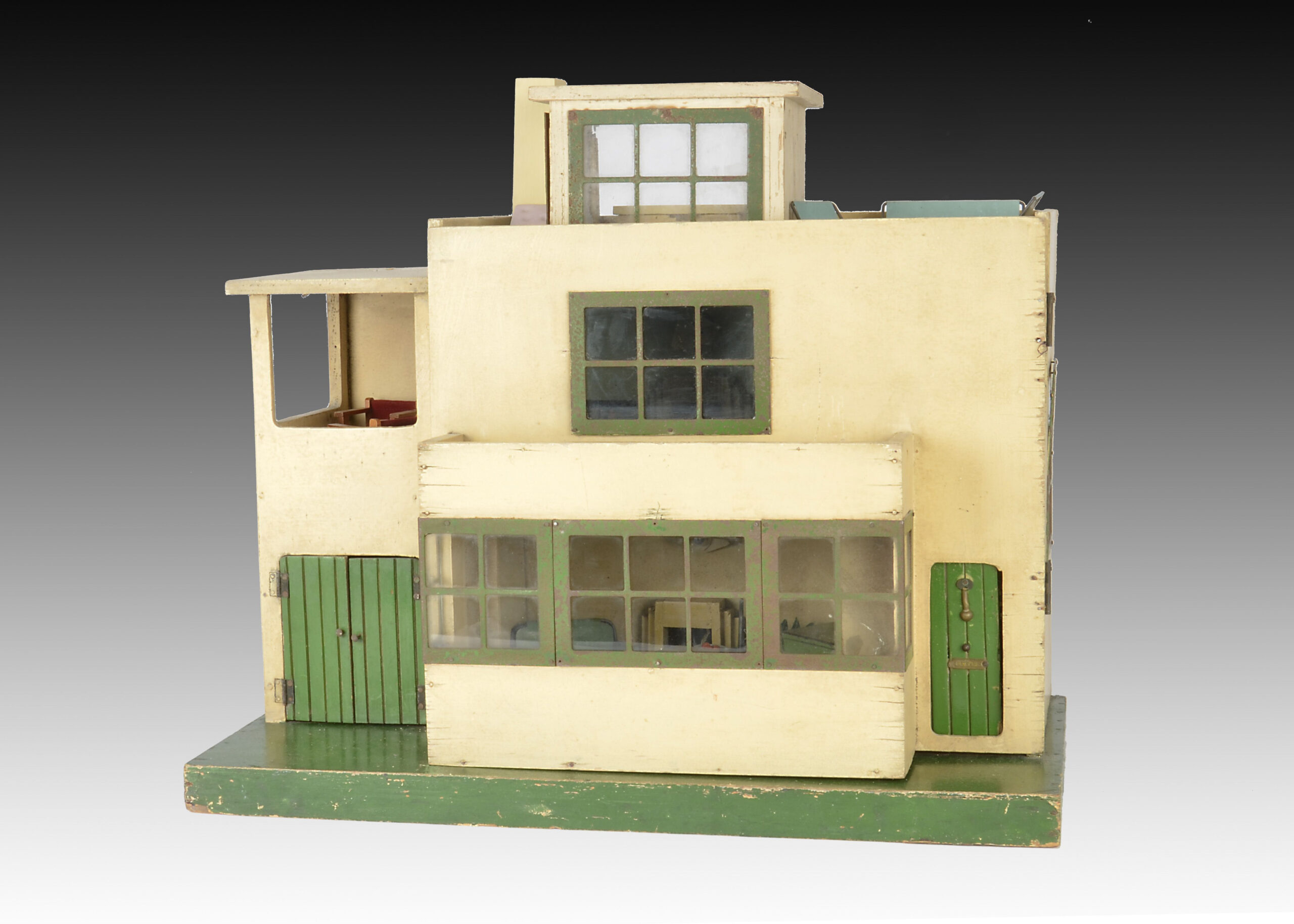 Lot 299 A Tri ang Ultra Modern Dolls House DH 50 1939 Painted Cream 