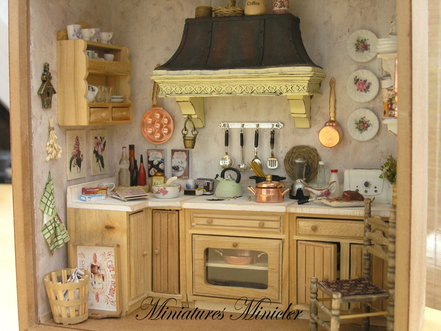 Miniature Dollhouse Kitchen RoomBox Old Style Fully