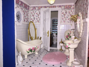 Willowcrest Dollhouse Bathroom Dollhouse Bathroom Shabby Chic