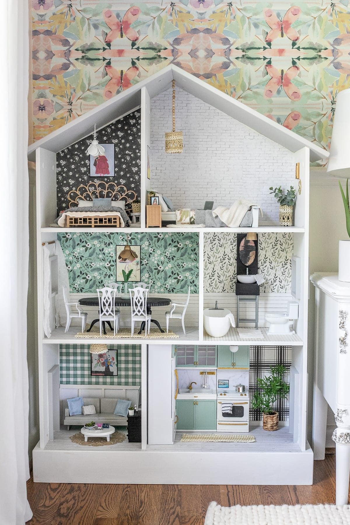 Diy Thrifted Dollhouse Makeover